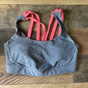 Lululemon size 4 sports bra